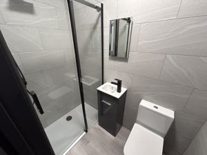 Photo 8- click for photo gallery